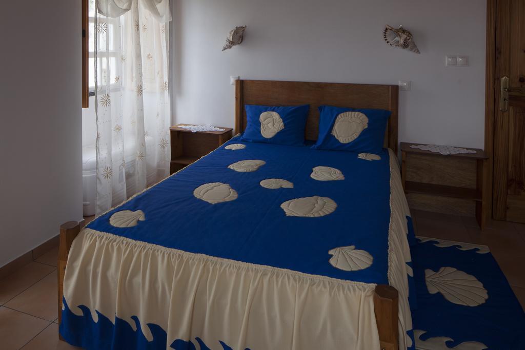 Casa Do Ze - Al Guest House Manadas Bagian luar foto